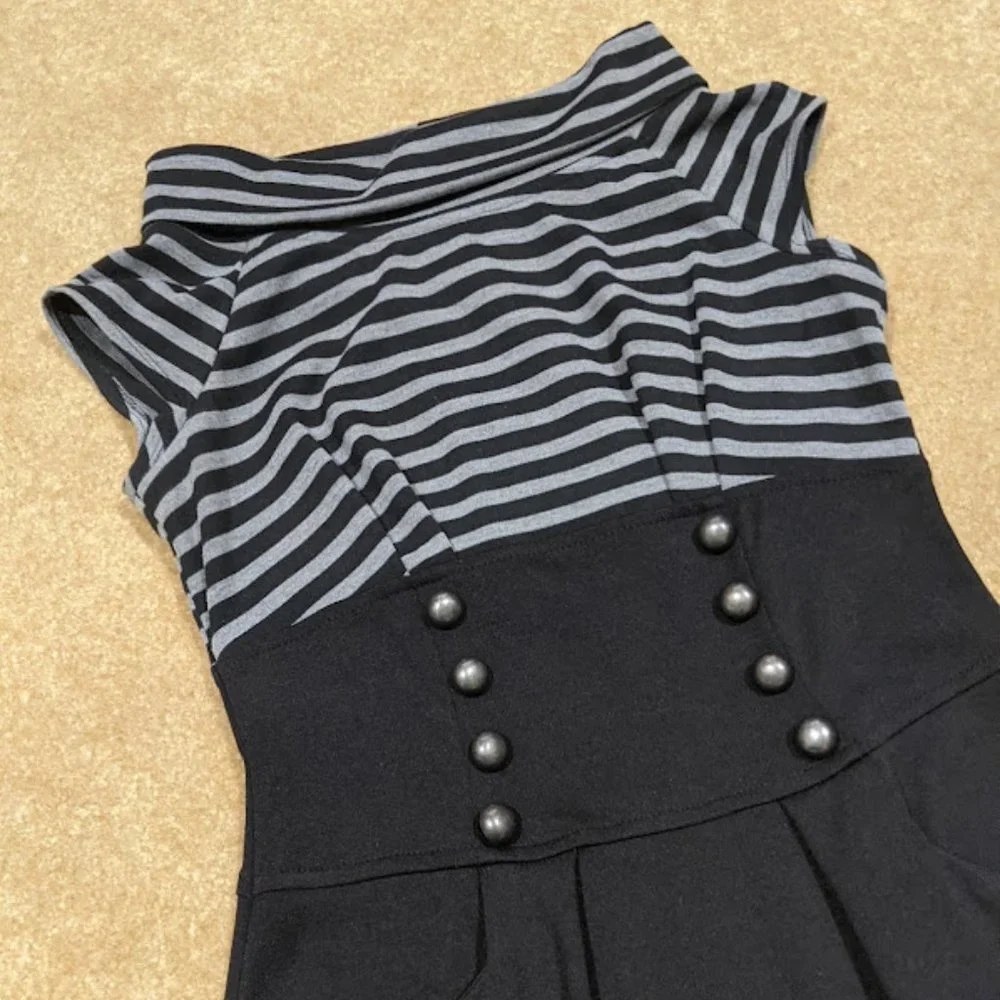 Speechless Wide Cowl Neck Dress Gray & Black Striped w Buttons - Picture 4 of 6